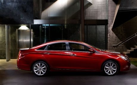 2012-Hyundai-Sonata-side-profile